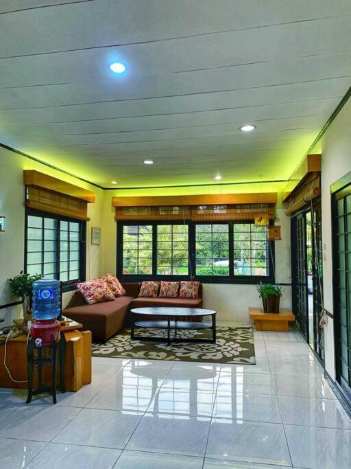 Designer Villa Osaka Puncak Εξωτερικό φωτογραφία
