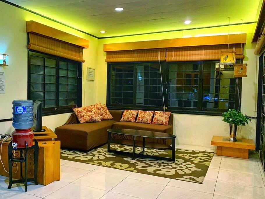Designer Villa Osaka Puncak Εξωτερικό φωτογραφία